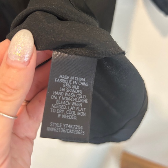 VINTAGE GUESS SILK BLOUSE SZ Small - Picture 4 of 6